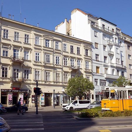 Orangehomes 4 Bdrm Apartment View To Synagogue Budapeste Exterior foto