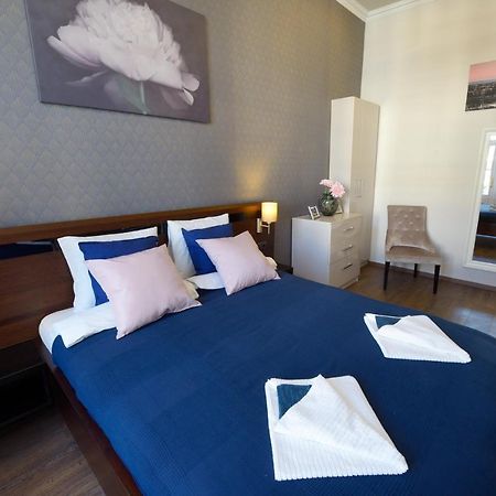 Orangehomes 4 Bdrm Apartment View To Synagogue Budapeste Exterior foto