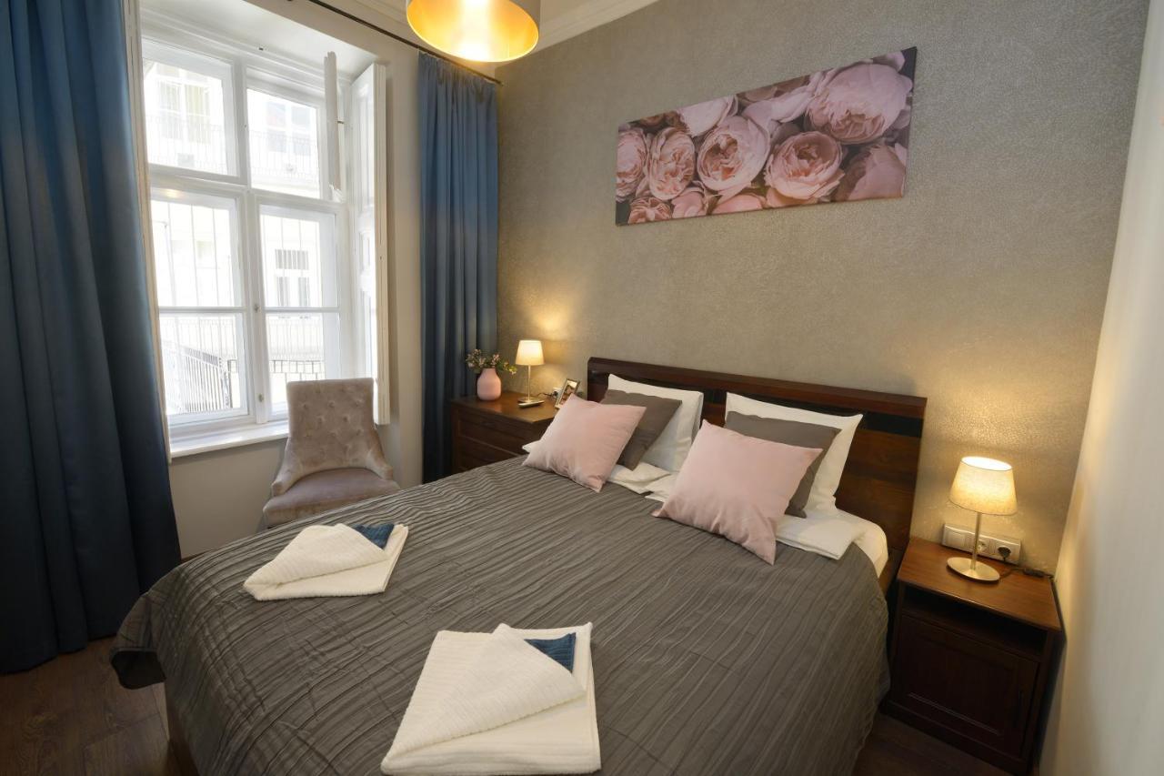 Orangehomes 4 Bdrm Apartment View To Synagogue Budapeste Exterior foto