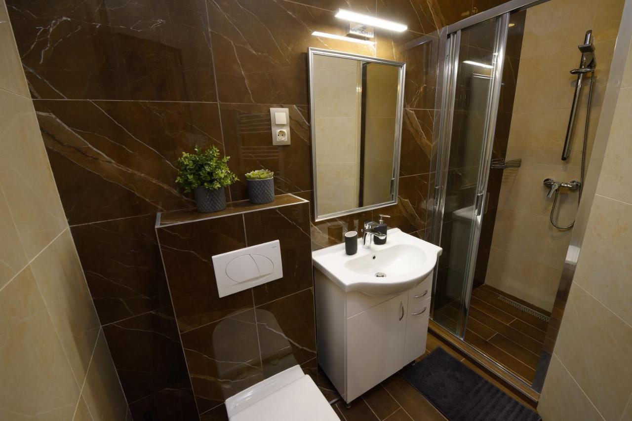Orangehomes 4 Bdrm Apartment View To Synagogue Budapeste Exterior foto