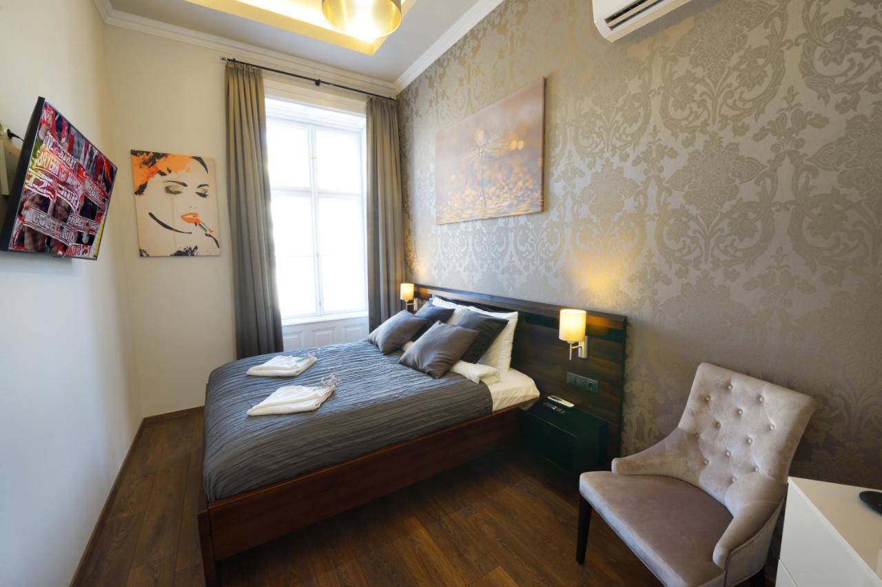 Orangehomes 4 Bdrm Apartment View To Synagogue Budapeste Exterior foto